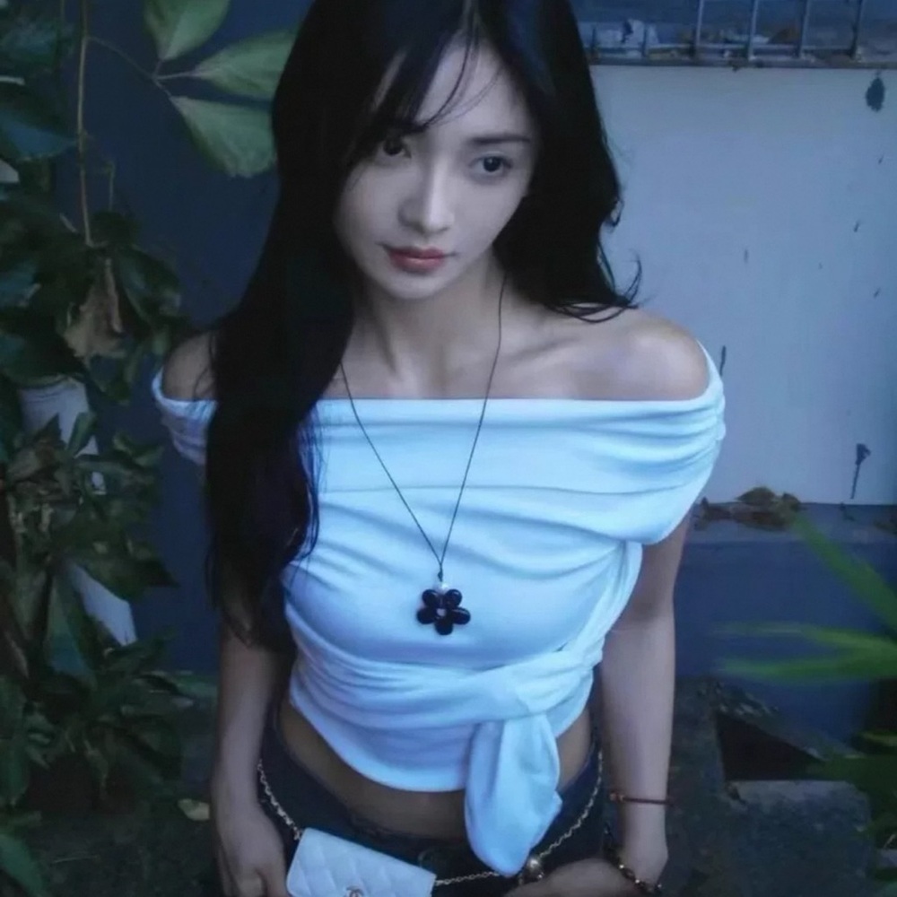 White Off-Shoulder Top - Picture 2 of 3